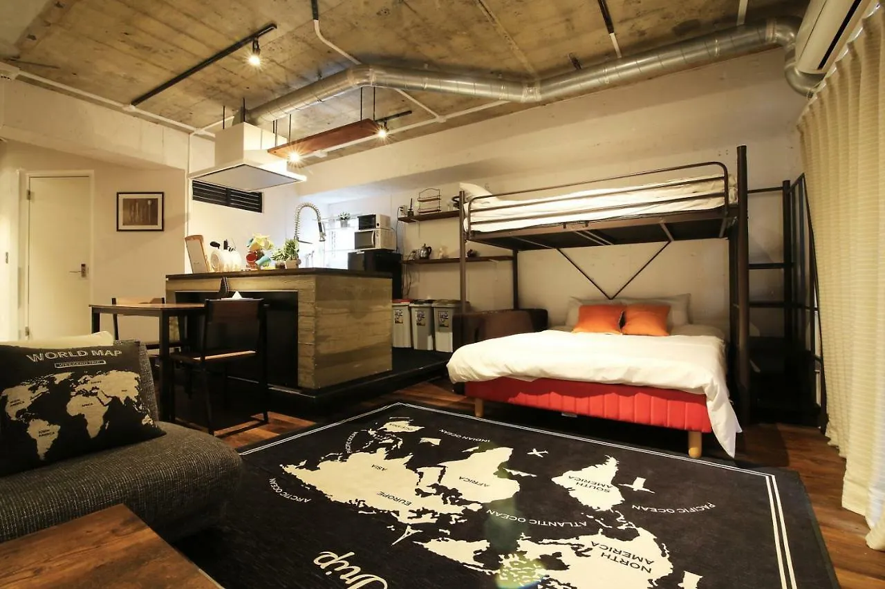 Shinjuku Tenjin 8F 도쿄