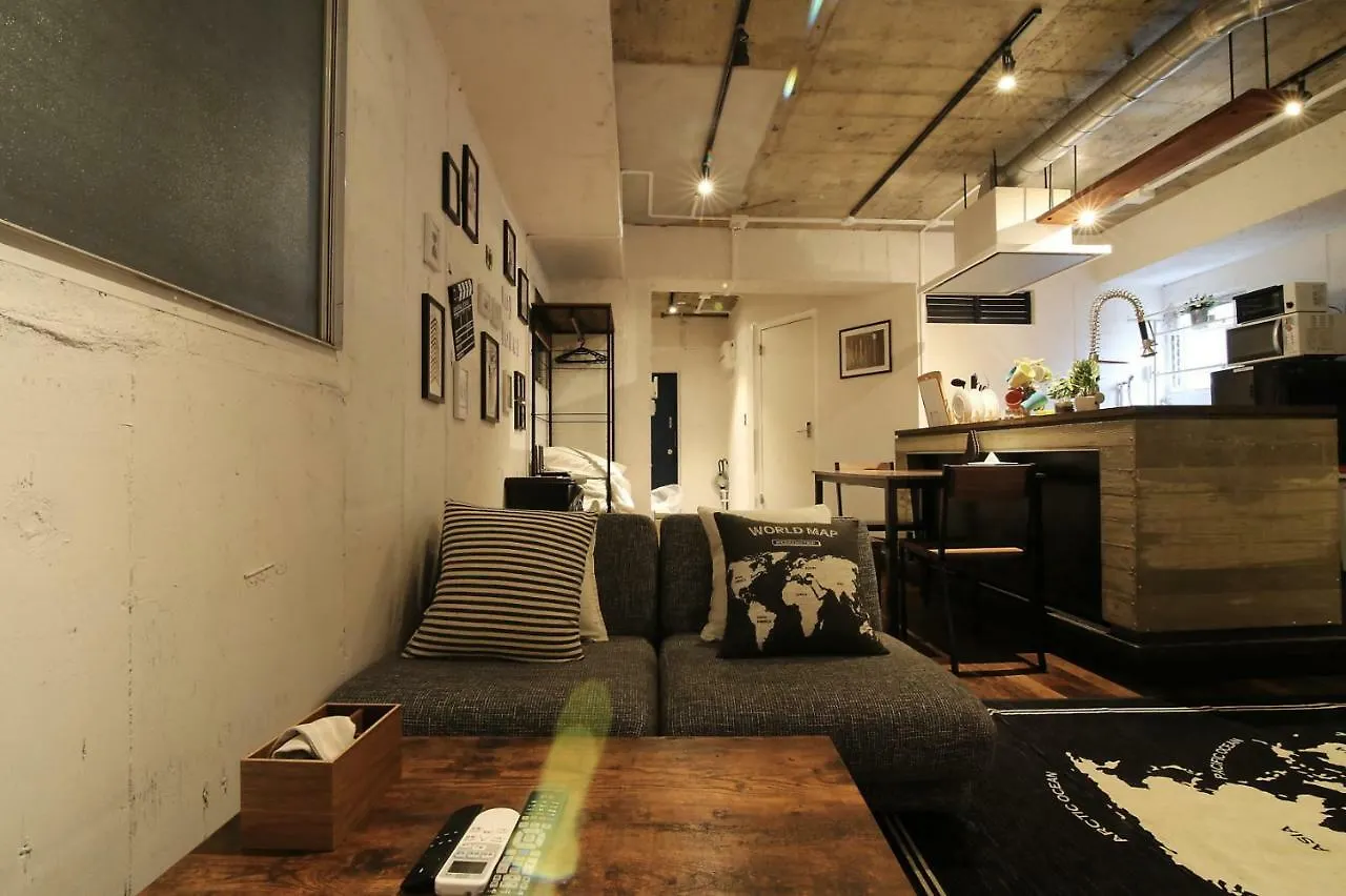 Shinjuku Tenjin 8F 도쿄